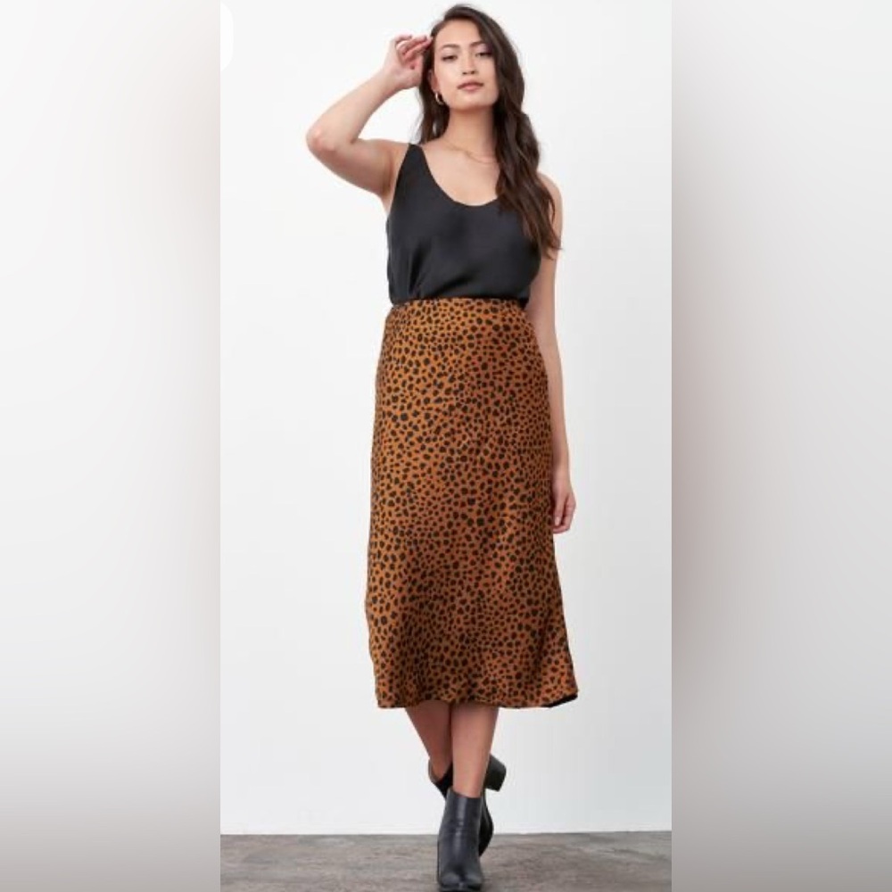 VETTA reversible satin midi skirt and reversible satin top, size L